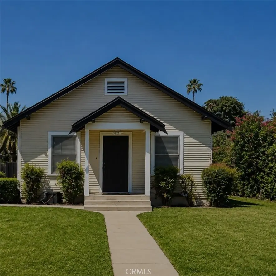 Single Family Residence for sale at 3928 Mckenzie, Riverside, CA featuring 3 beds and 2 baths