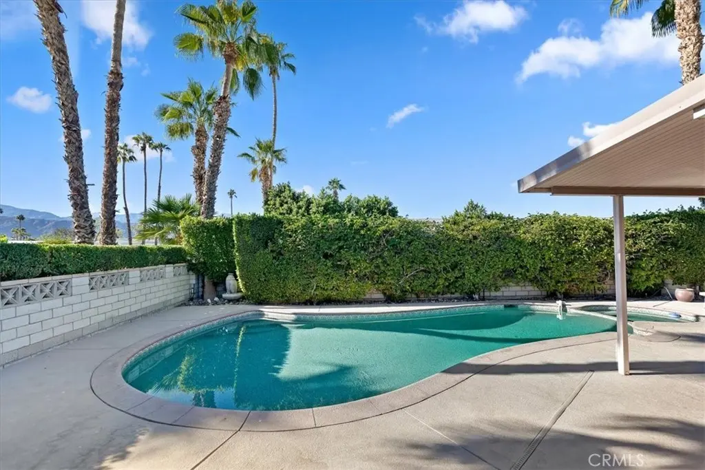 Residential Lease for rent at 73182 Palm Greens, Palm Desert, Riverside County, CA featuring 2 beds and 2 baths