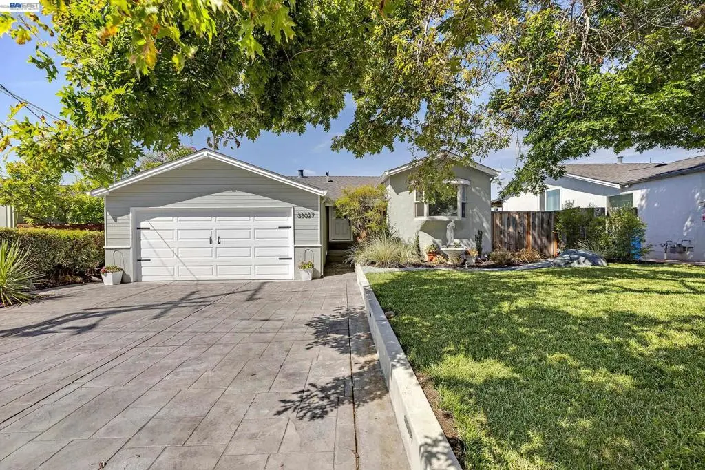 Single Family Residence for sale at 33027 Palmetto Drive, Union City, CA featuring 4 beds and 2 baths