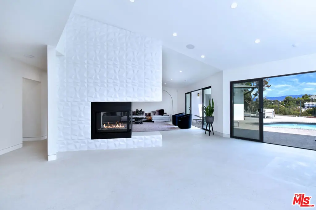 Residential Lease for rent at 3196 Dona Mema Place, Los Angeles, Los Angeles County, CA featuring 4 beds and 4 baths