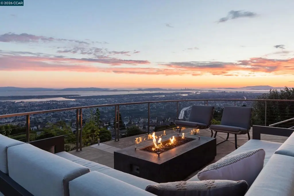 Single Family Residence for rent at 13367 Campus Dr, Oakland, CA featuring 5 beds and 5 baths