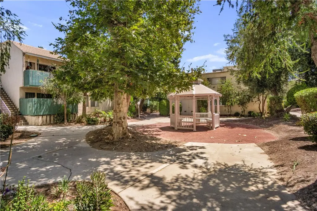5700 Etiwanda Avenue 288, Tarzana, CA — listing photo 1