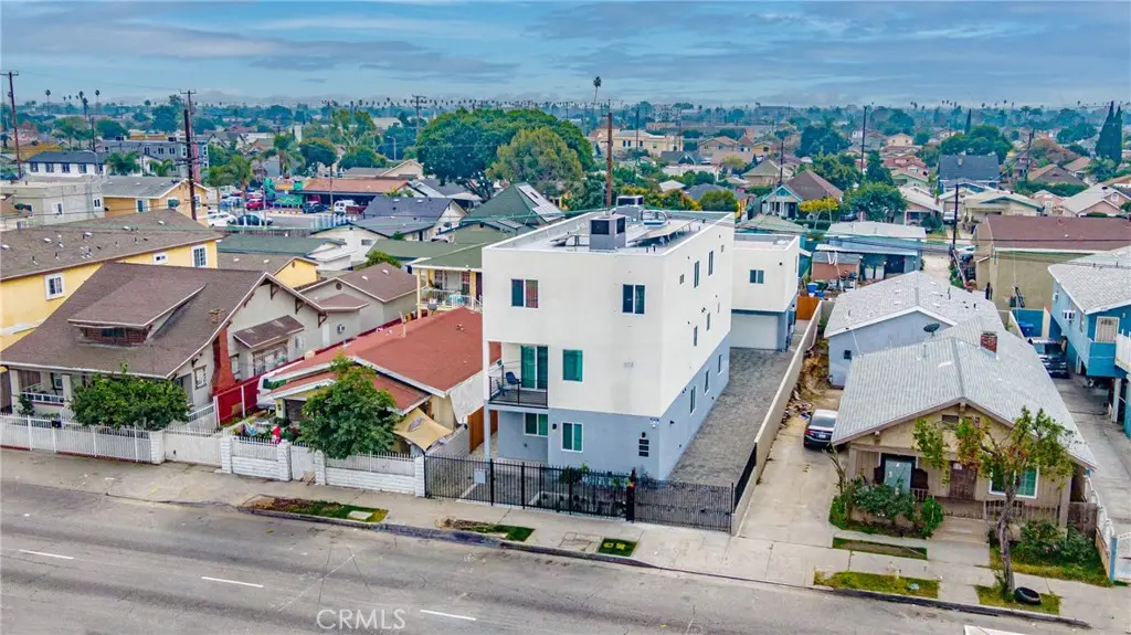 Triplex for sale at 232 E Gage, Los Angeles, CA