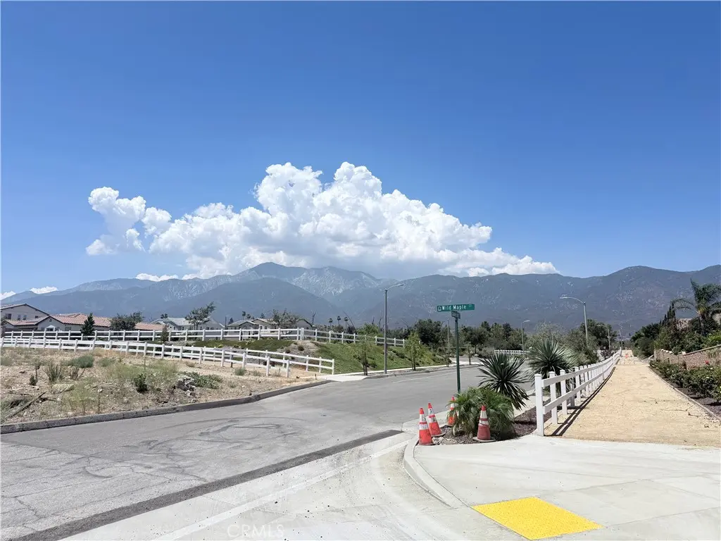 Rooming House for rent at 13532 Wild Maple Court, Rancho Cucamonga, CA featuring 1 bed and 1 bath
