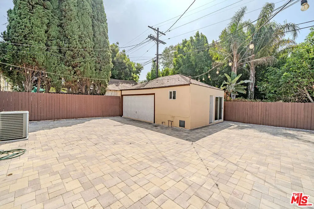 Residential Lease for rent at 5430 Monroe Street GH, Los Angeles, Los Angeles County, CA and 1 bath