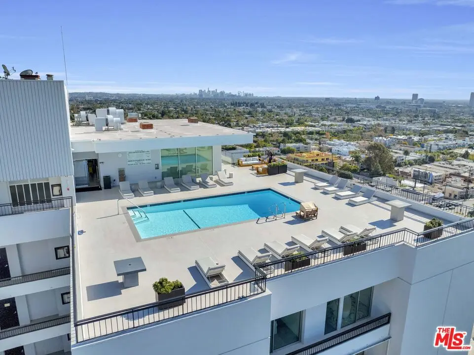 1100 Alta Loma Road 608, West Hollywood, CA — listing photo 1