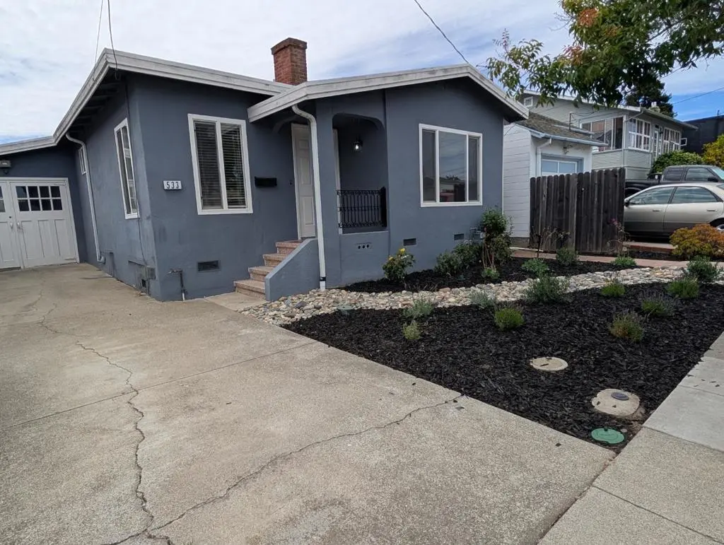 Residential Lease for rent at 533 Oak Avenue, San Bruno, CA featuring 2 beds and 2 baths