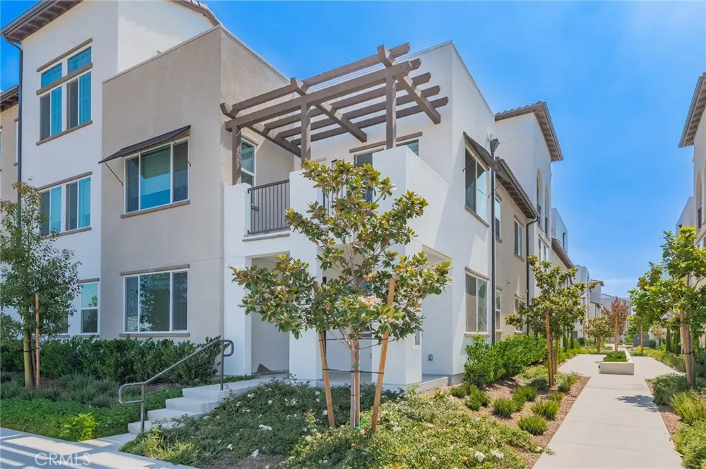 16125 Linden Ln, Chino, CA — listing photo 1