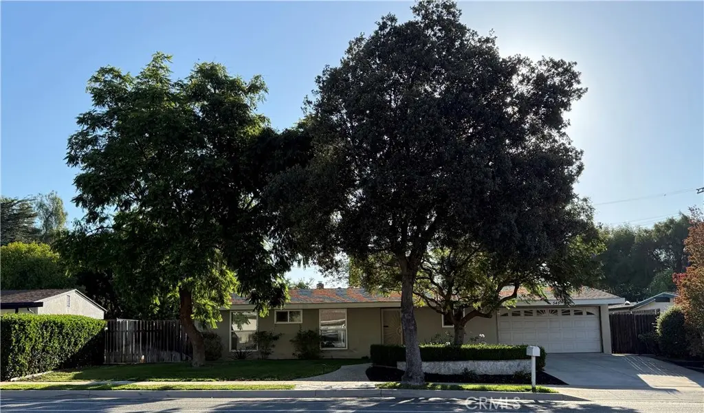 545 E Gainsborough Road, Thousand Oaks, CA — listing photo 1