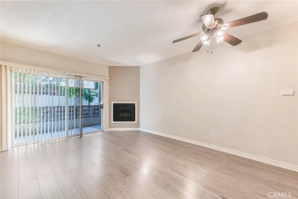 Condominium for sale at 300 N El Molino Avenue 117, Pasadena, CA featuring 2 beds and 1 bath