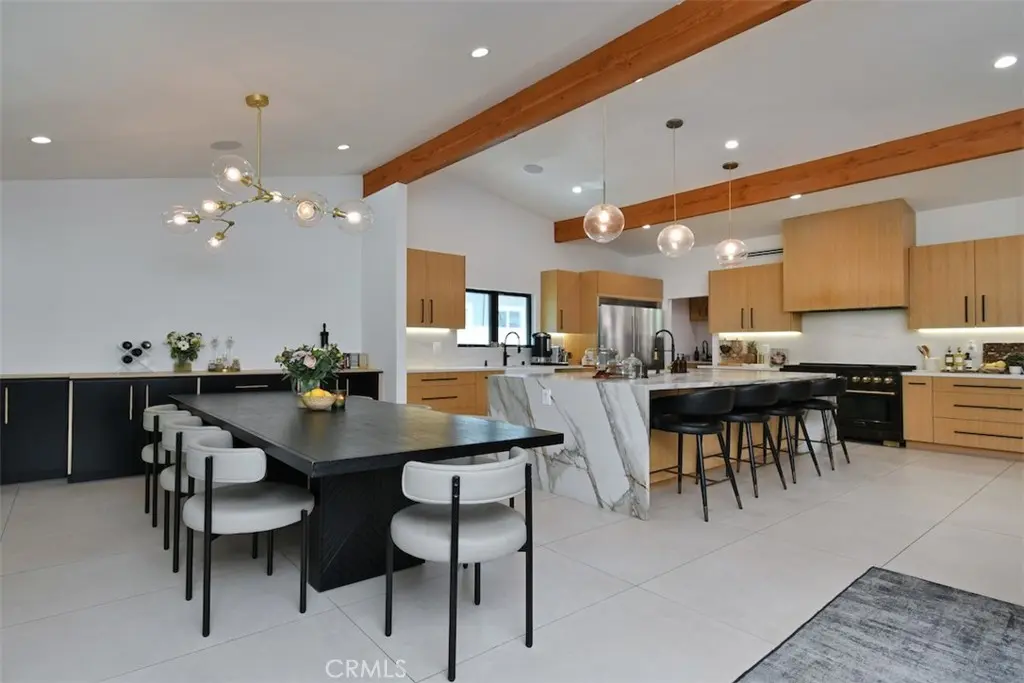 5531 Hermitage, Valley Village, CA — listing photo 1