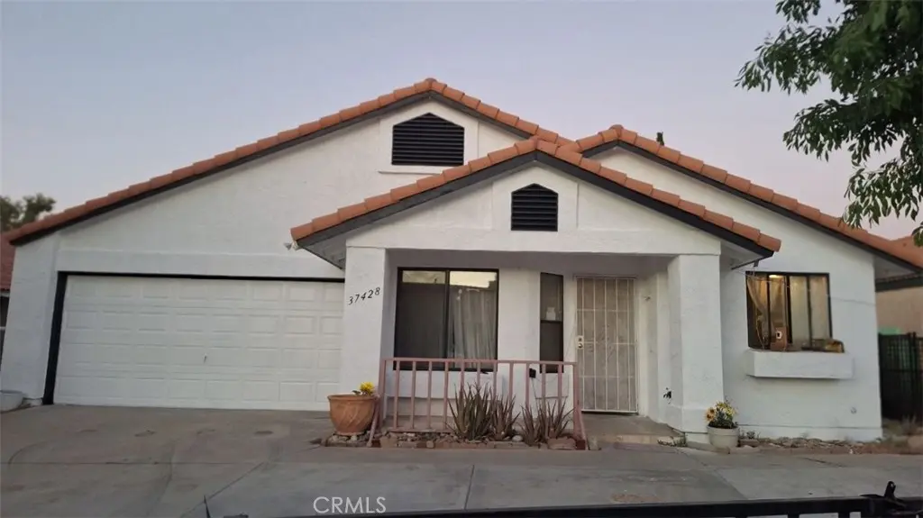 37428 Landon, Palmdale, CA — listing photo 1