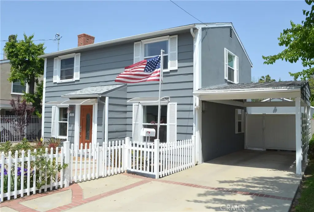 13827 Calvert Street, Valley Glen, CA — listing photo 1