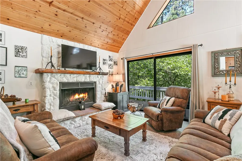841 Cottage Grove Road, Lake Arrowhead, CA — listing photo 1