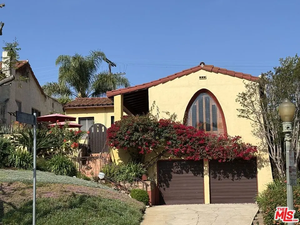 Single Family Residence for rent at 2005 Holmby Avenue, Los Angeles, CA featuring 3 beds and 2 baths