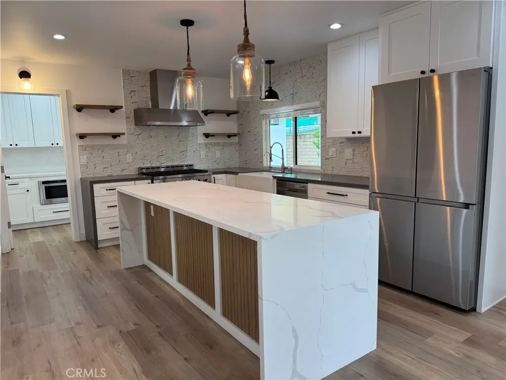 Single Family Residence for rent at 380 Mira Loma Pl, Costa Mesa, CA featuring 4 beds and 3 baths