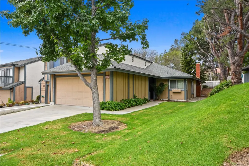 Residential Lease for rent at 6745 Vista Loma, Yorba Linda, Orange County, CA featuring 2 beds and 2 baths