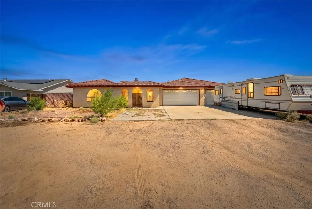 9121 Grove Avenue, California City, CA — listing photo 1