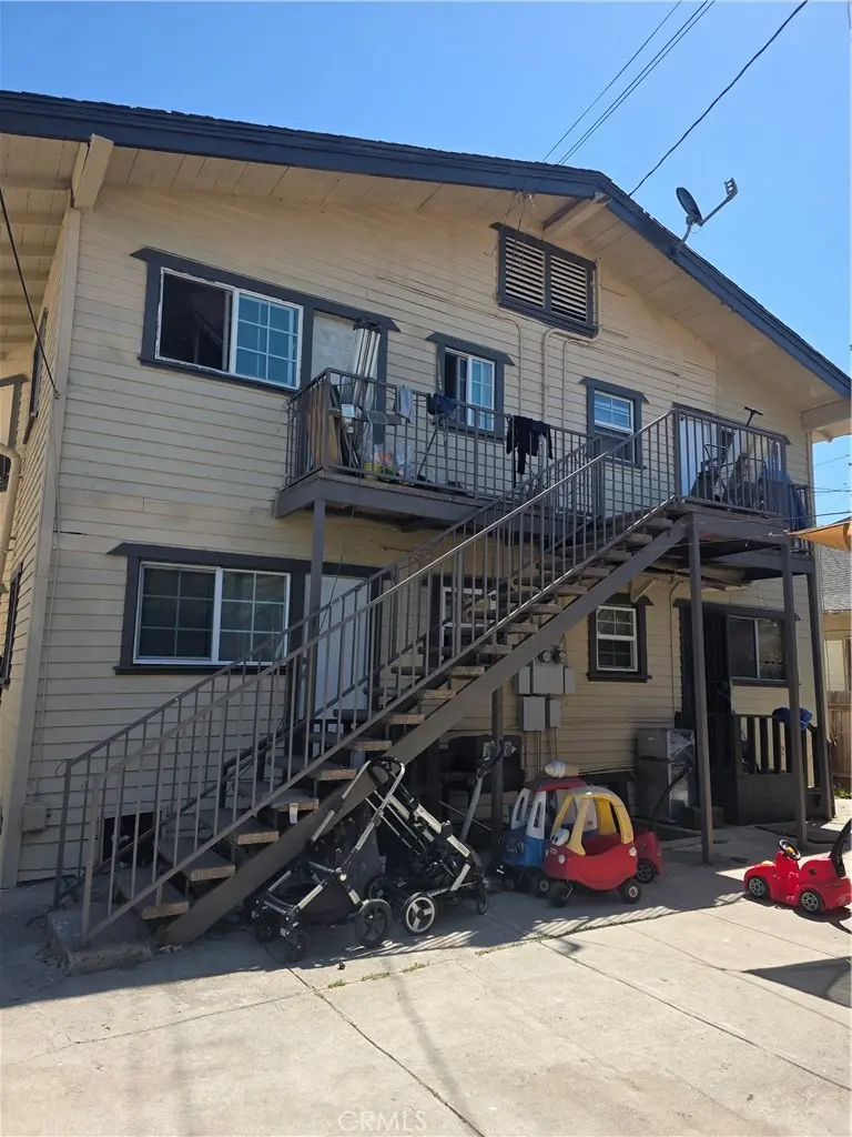 Quadruplex for sale at 1472 E 23rd, Los Angeles, CA