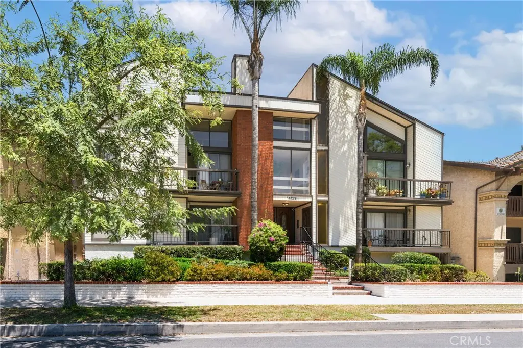 14159 Riverside Drive 103, Sherman Oaks, CA — listing photo 1