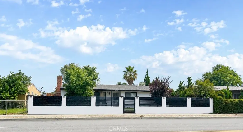 9444 Cedar, Bloomington, CA — listing photo 1