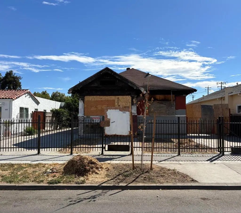 Single Family Residence for sale at 1094 S 2nd Street, San Jose, CA featuring 3 beds and 1 bath