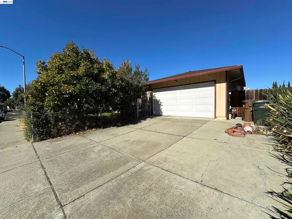 Single Family Residence for sale at 1988 Calaveras Dr, Pittsburg, CA featuring 4 beds and 2 baths