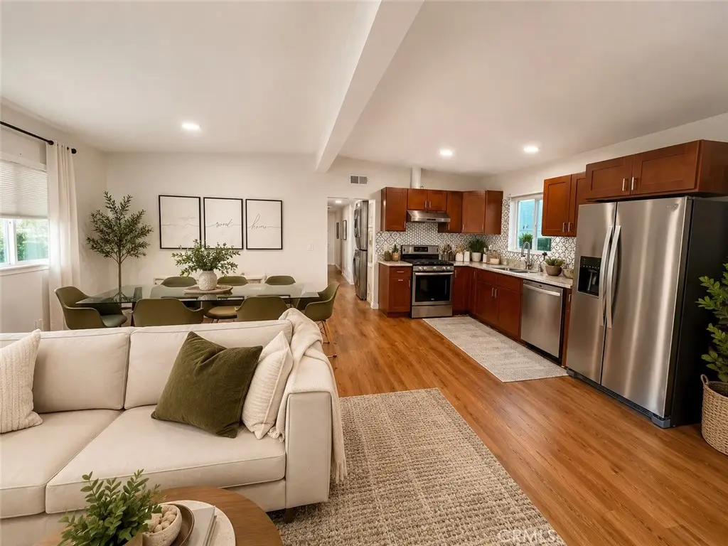 Residential Lease for rent at 1519 W 37th, Los Angeles, Los Angeles County, CA featuring 4 beds and 2 baths