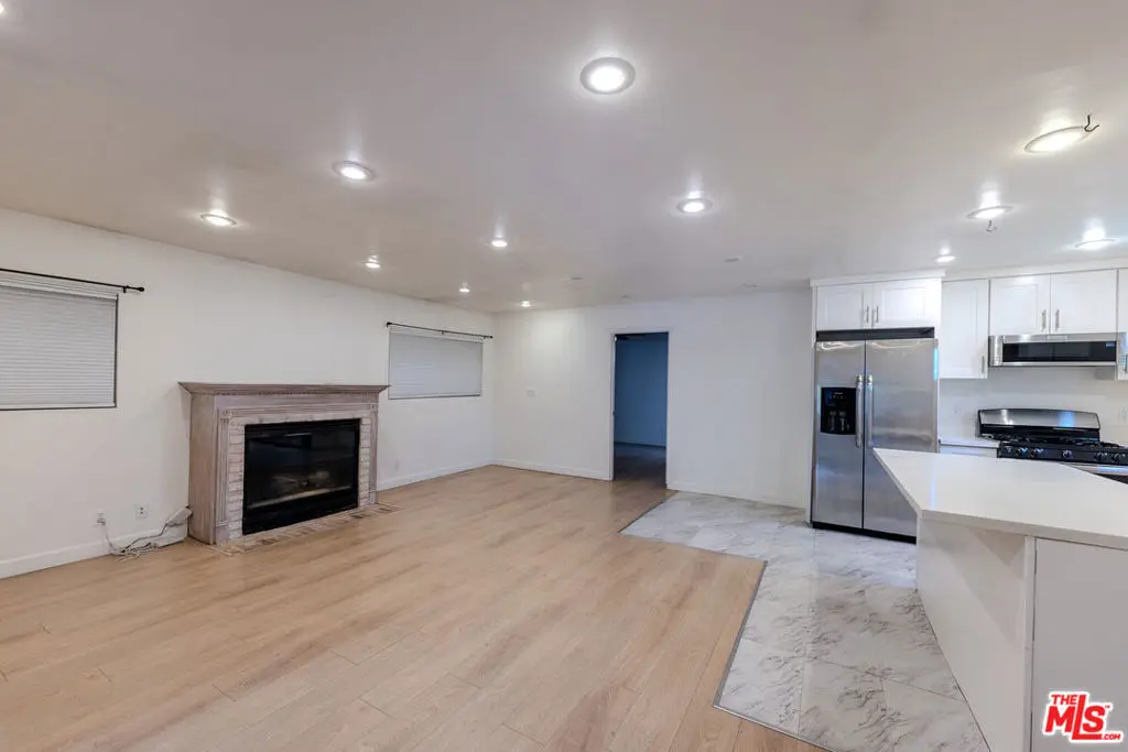 837 Sunset Avenue, Venice, CA — listing photo 1