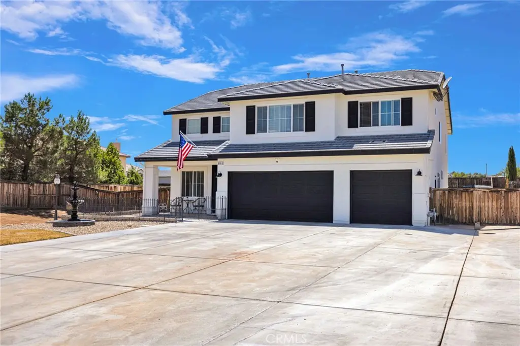 Single Family Residence for sale at 8160 April, Hesperia, CA featuring 5 beds and 3 baths