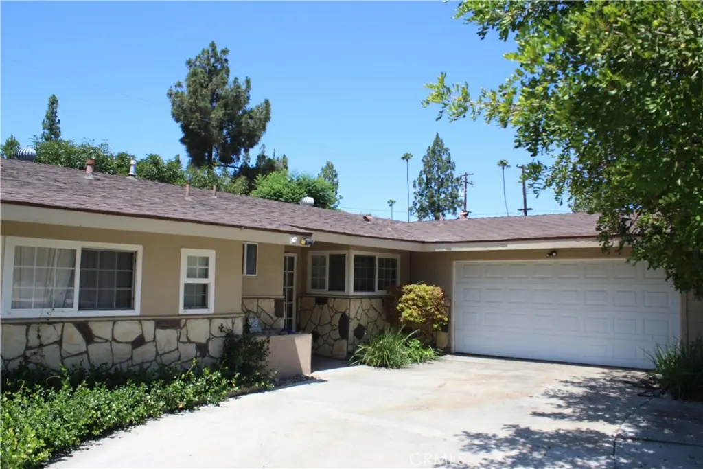 Single Family Residence for sale at 3748 Skylark Dr, Riverside, CA featuring 3 beds and 3 baths
