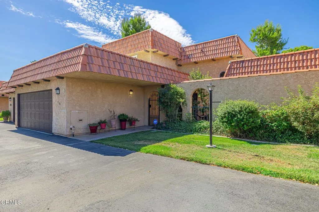 236 Shirley Lane, Palmdale, CA — listing photo 1
