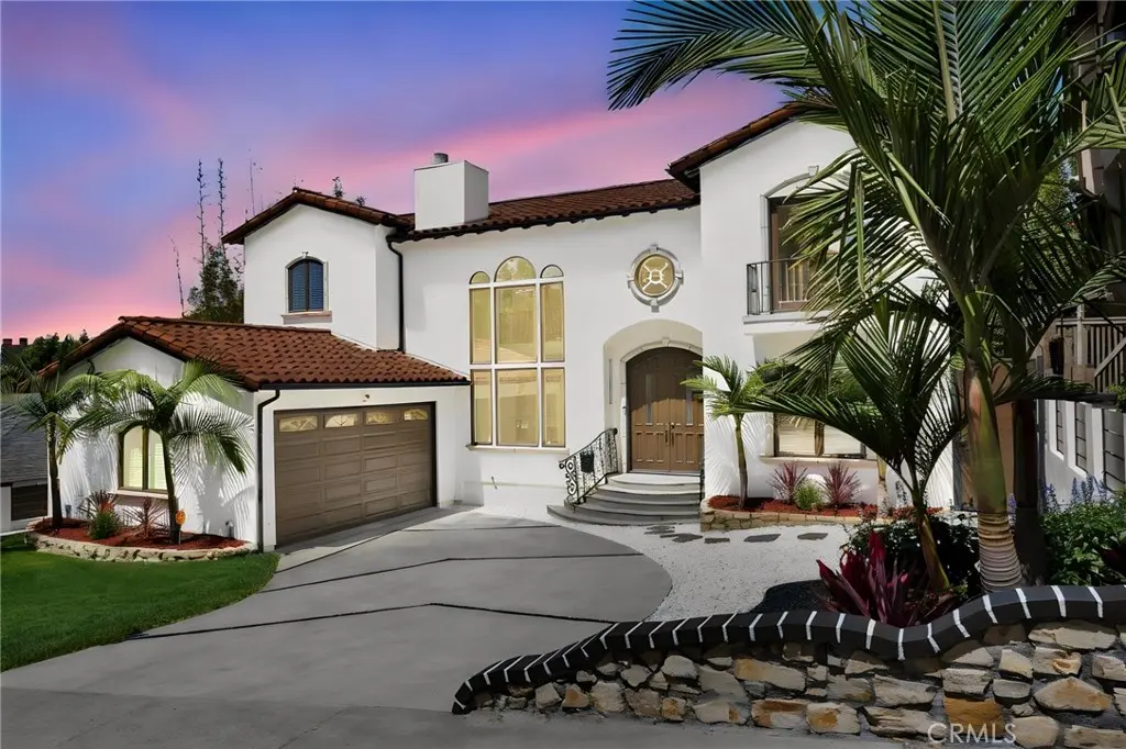 Single Family Residence for sale at 3260 Inglewood, Los Angeles, CA featuring 5 beds and 4 baths