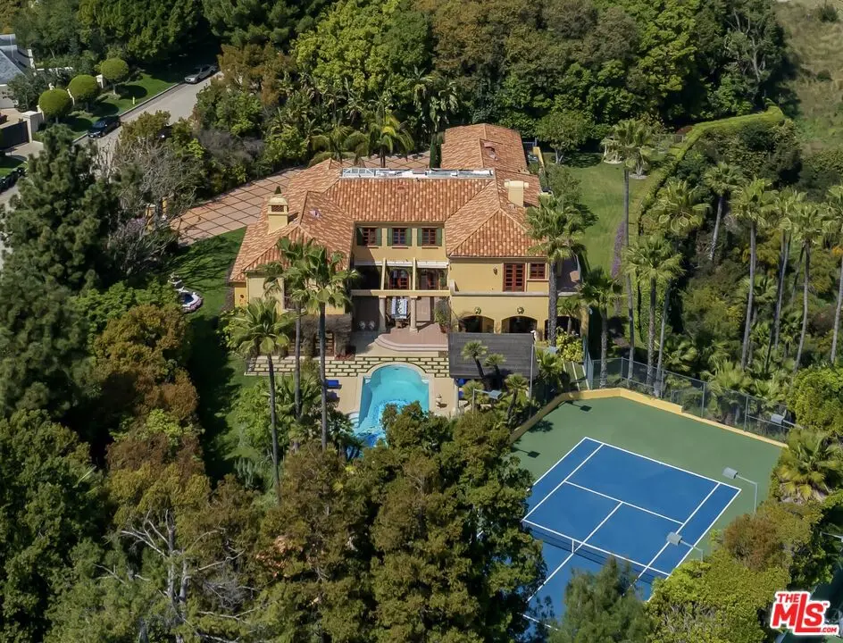 Single Family Residence for sale at 5 Beverly Parkway, Los Angeles, CA featuring 5 beds and 7 baths