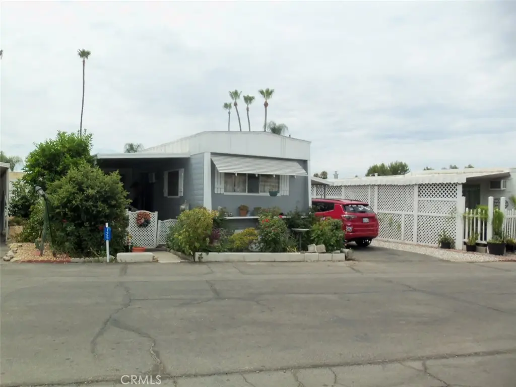 Manufactured In Park for sale at 1600 S San Jacinto Avenue 125, San Jacinto, CA featuring 1 bed and 1 bath