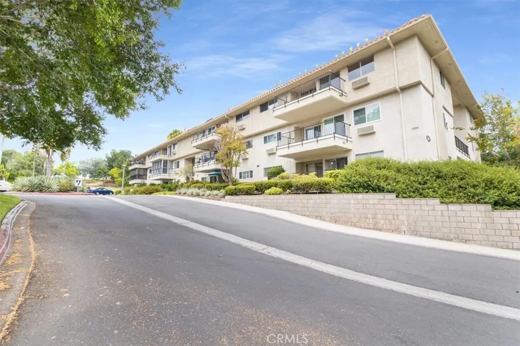 2391 Via Mariposa W 3E, Laguna Woods, CA — listing photo 1