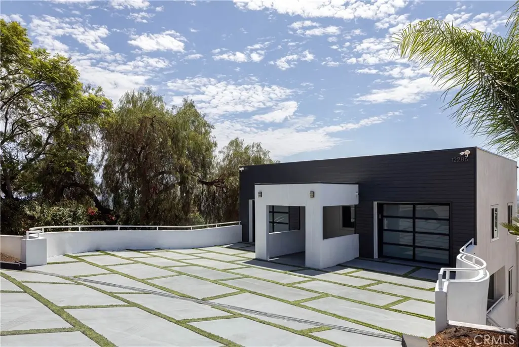12286 Circula Panorama, North Tustin, CA — listing photo 1