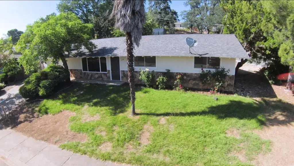 Single Family Residence for sale at 608 20TH Street, Lakeport, CA featuring 3 beds and 2 baths