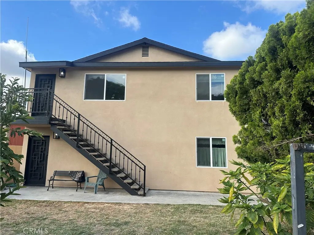Residential Lease for rent at 5120 E 59th Place, Maywood, Los Angeles County, CA featuring 3 beds and 2 baths