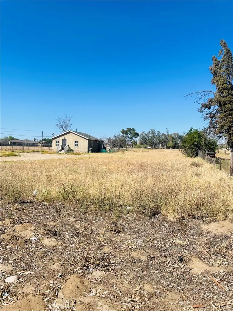 9 G, Perris, CA — listing photo 1