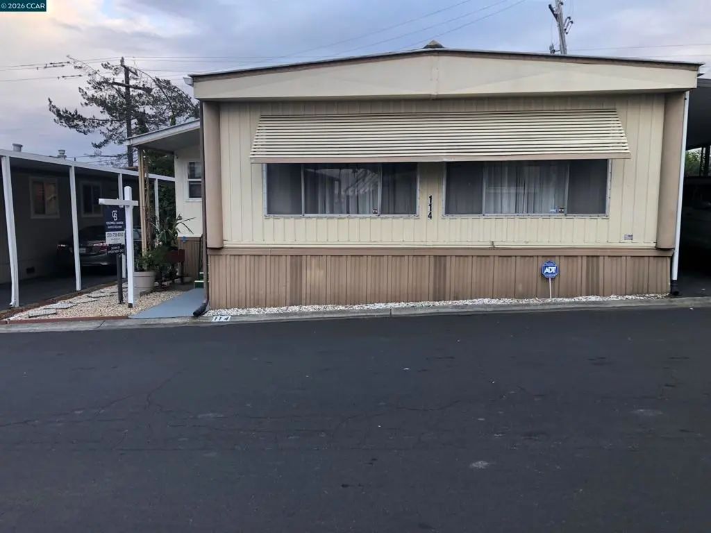 Manufactured In Park for sale at 16401 San Pablo Ave, San Pablo, CA featuring 2 beds and 2 baths