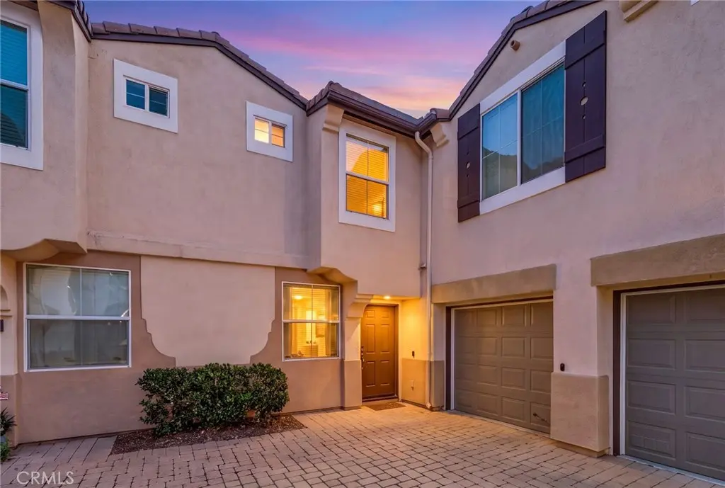 Condominium for sale at 39211 Turtle Bay E, Murrieta, CA featuring 2 beds and 3 baths