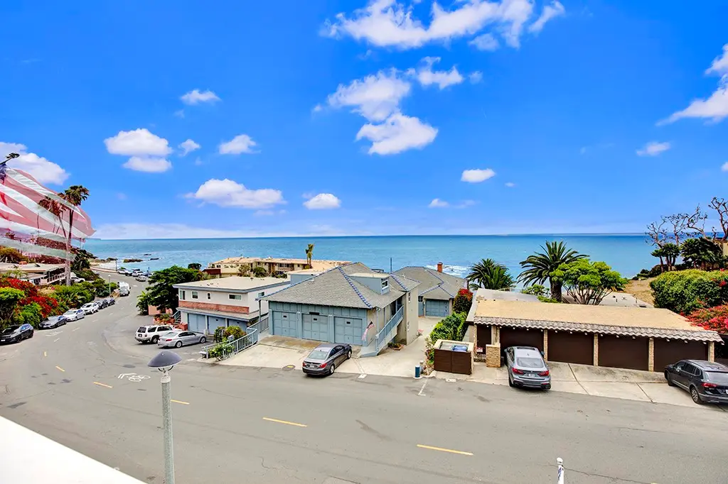 Residential Lease for rent at 708 Cliff Drive, Laguna Beach, Orange County, CA featuring 2 beds and 1 bath