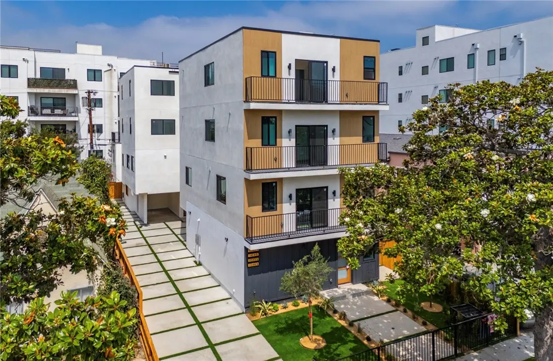 Residential Lease for rent at 1065 S Corning Street A, Los Angeles, Los Angeles County, CA featuring 4 beds and 4 baths