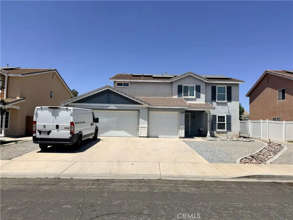 Single Family Residence for sale at 13960 Clydesdale Run, Victorville, CA featuring 4 beds and 3 baths