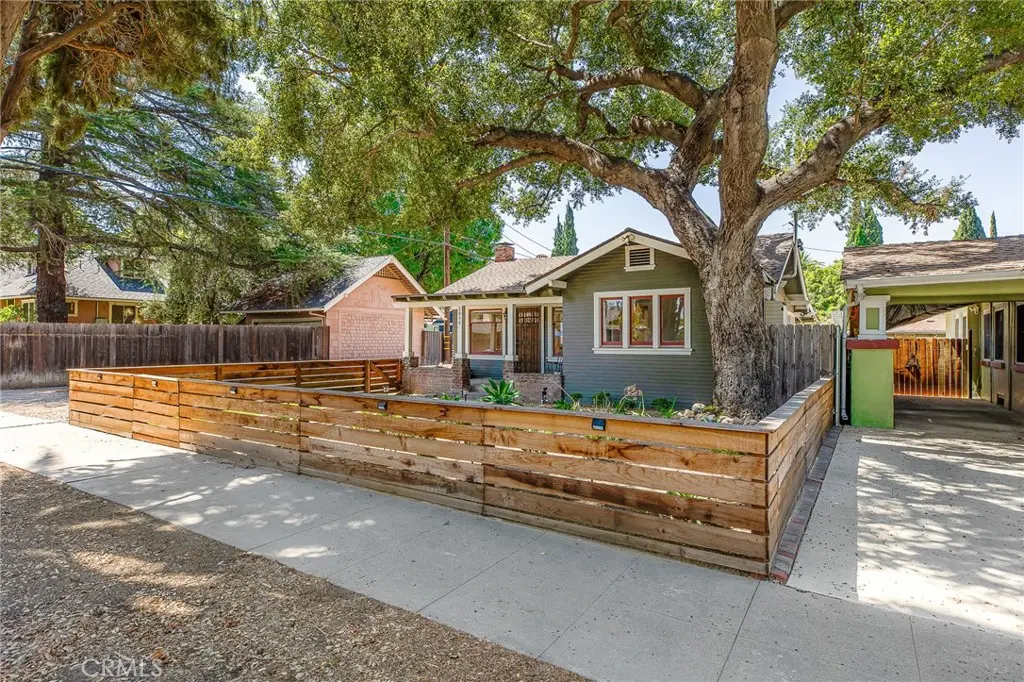Residential Lease for rent at 3844 Linwood, Riverside, Riverside County, CA featuring 3 beds and 3 baths