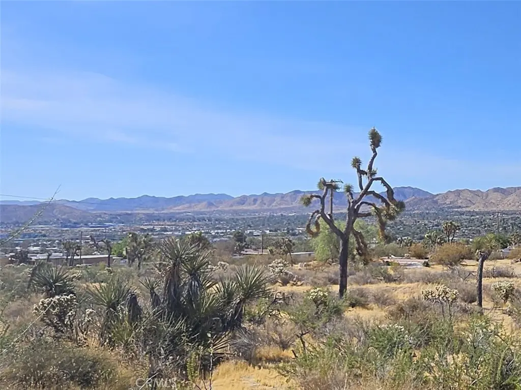 6961 Cherokee Trail, Yucca Valley, CA — listing photo 1