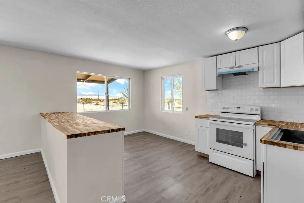 3852 Midway Road, 29 Palms, CA — listing photo 1