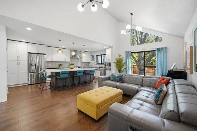 Townhouse for sale at 17070 Viewcrest Lane, Morgan Hill, CA featuring 3 beds and 2 baths