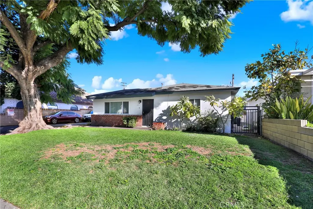 Triplex for sale at 291 W Artesia, Pomona, CA featuring 6 beds and 4 baths